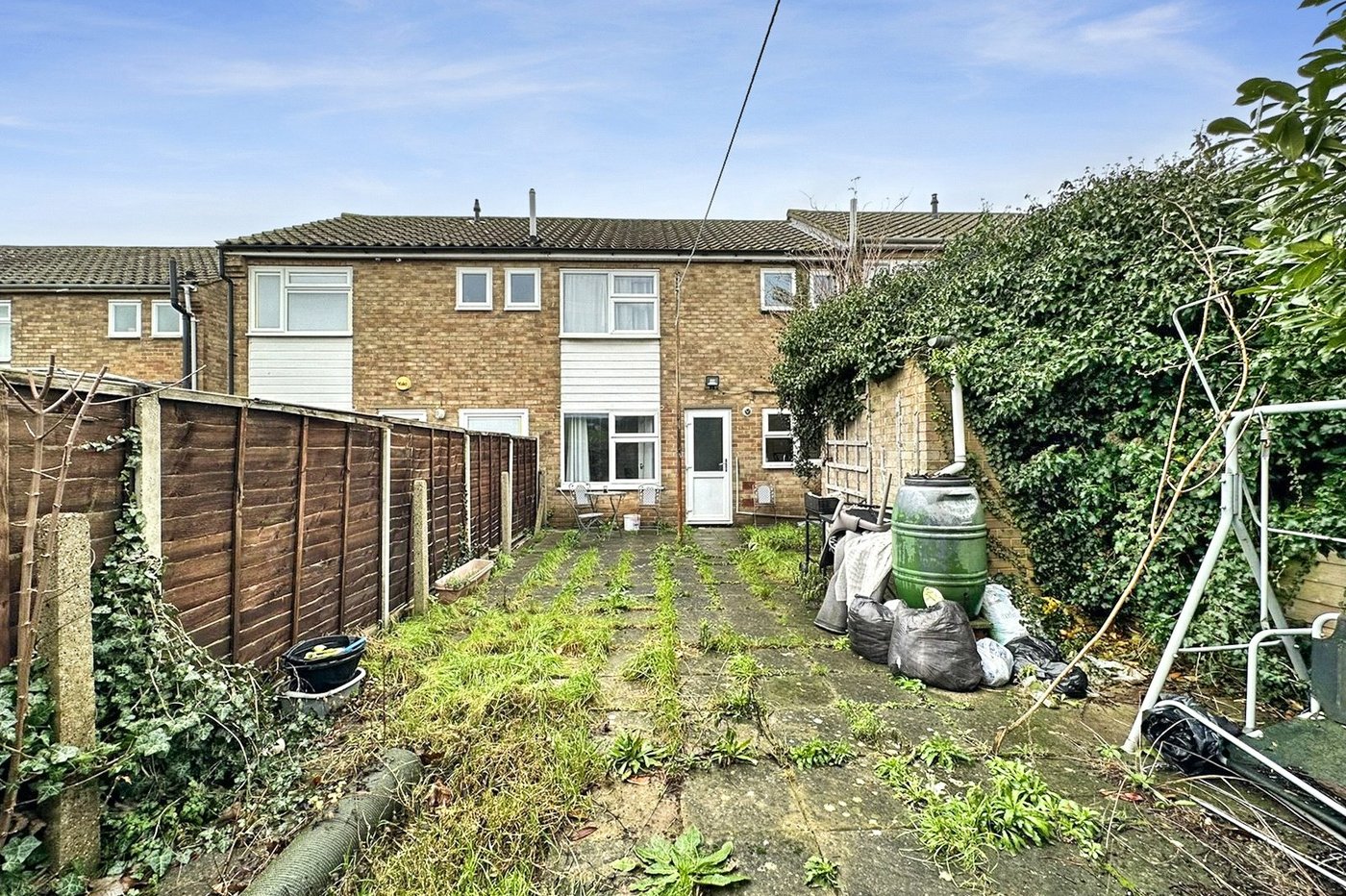 2 bedroom house for sale in Greenhithe | Robinson Jackson