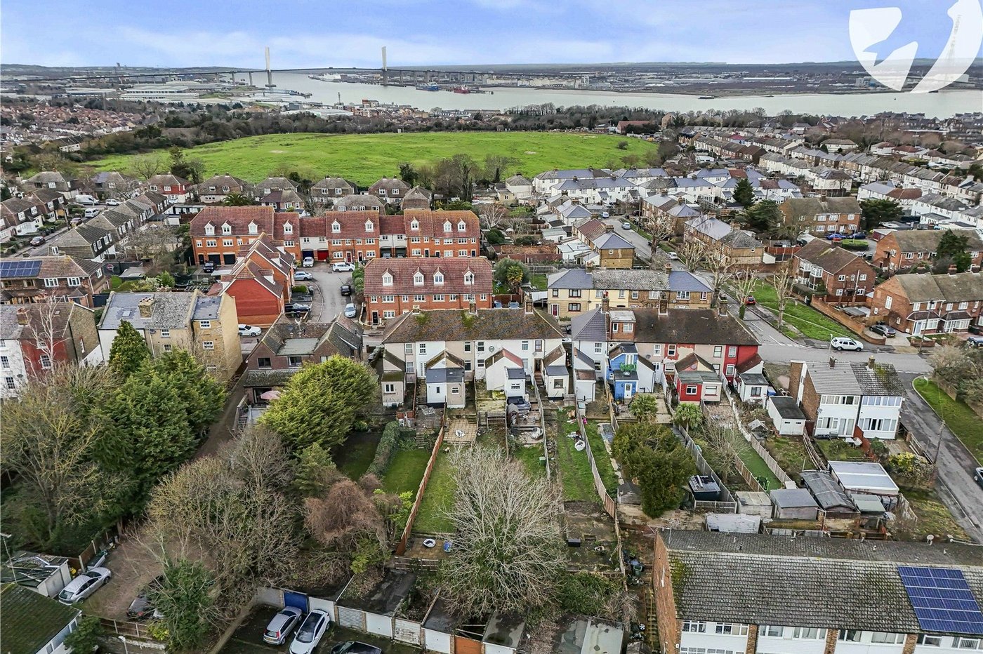 2 bedroom house for sale in Greenhithe | Robinson Jackson