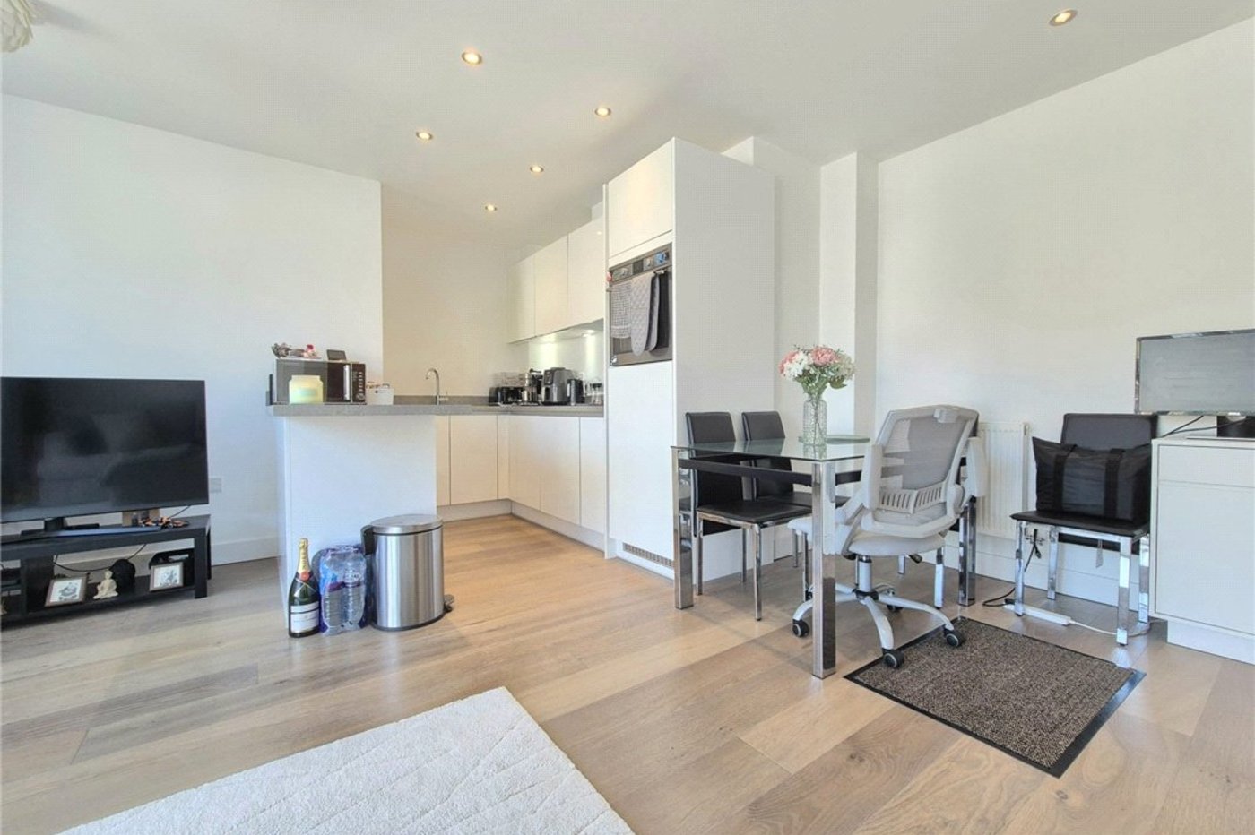 1 bedroom property for sale in Orpington | Robinson Jackson