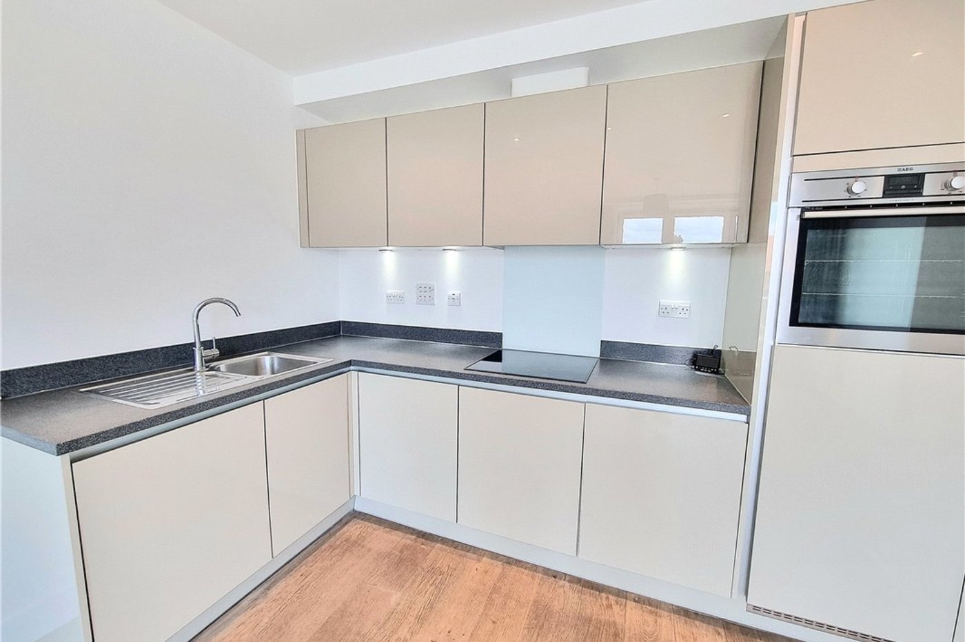 1 bedroom property for sale in Orpington | Robinson Jackson