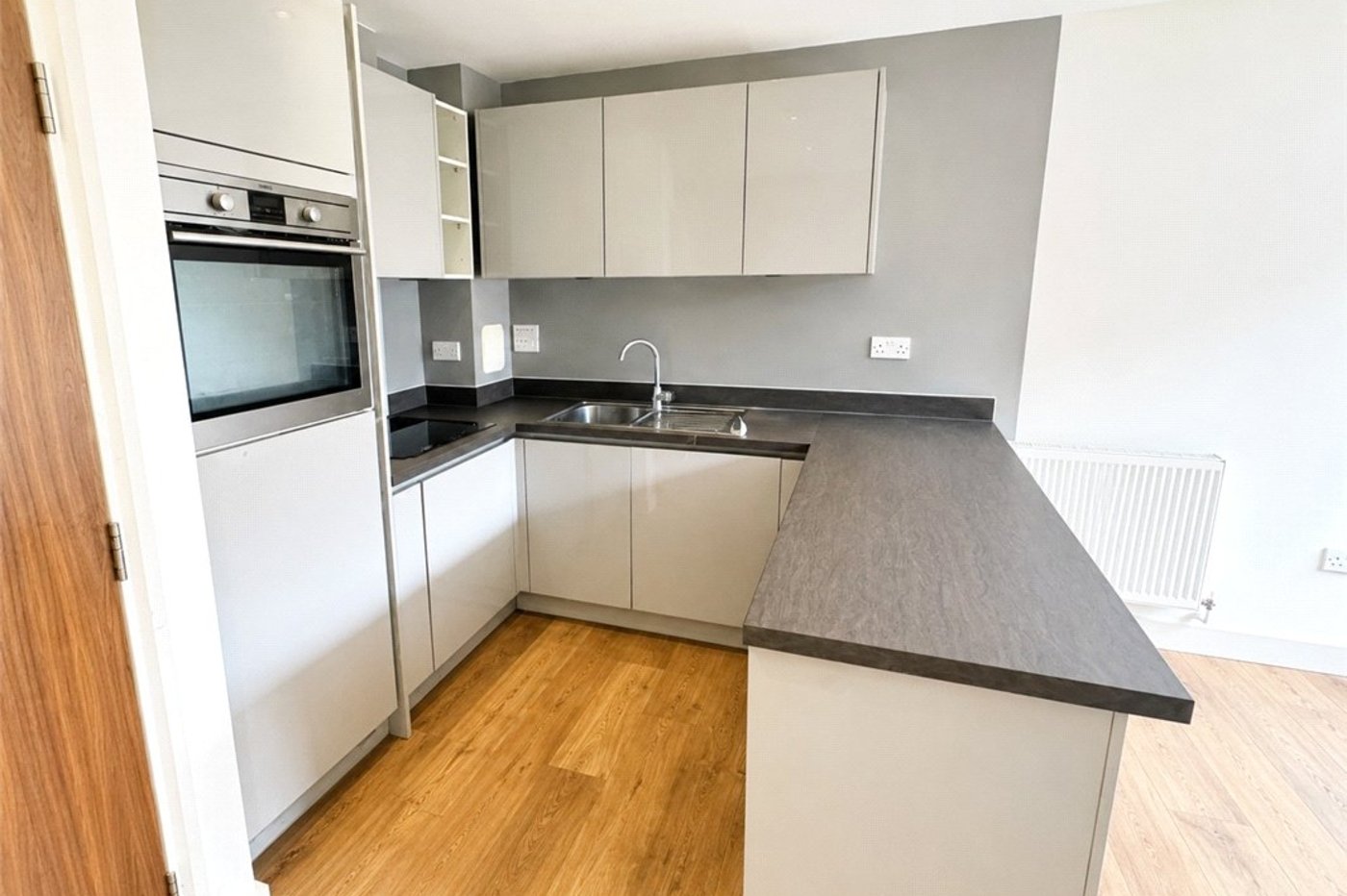 2 bedroom property for sale in Orpington | Robinson Jackson
