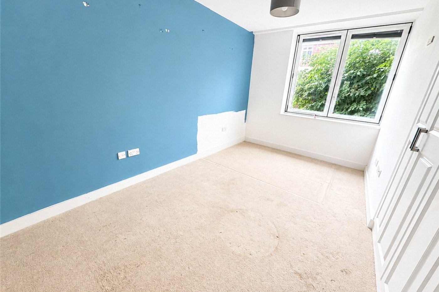2 bedroom property for sale in Orpington | Robinson Jackson