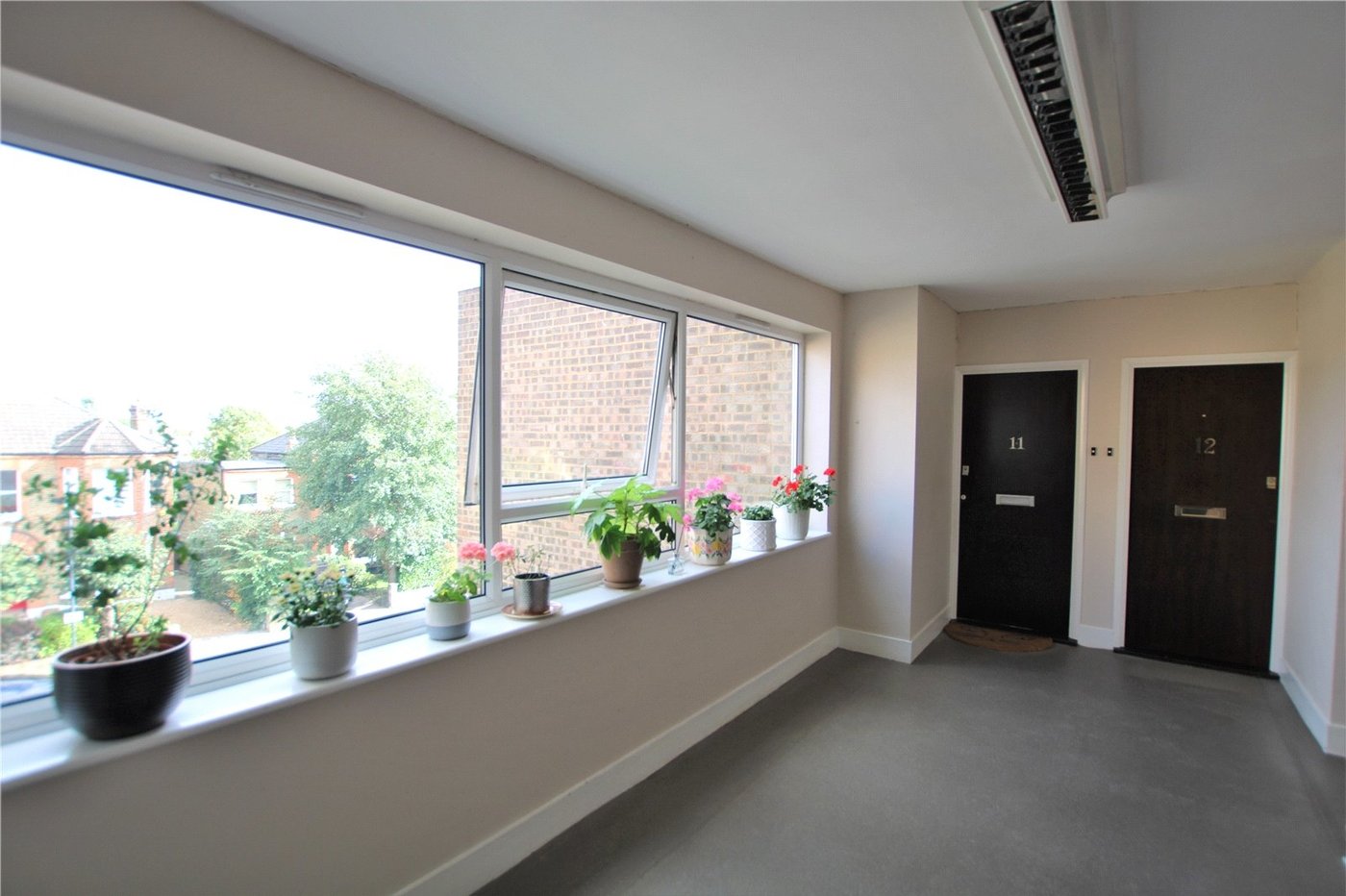 1 bedroom property for sale in Elderslie Road | Robinson Jackson