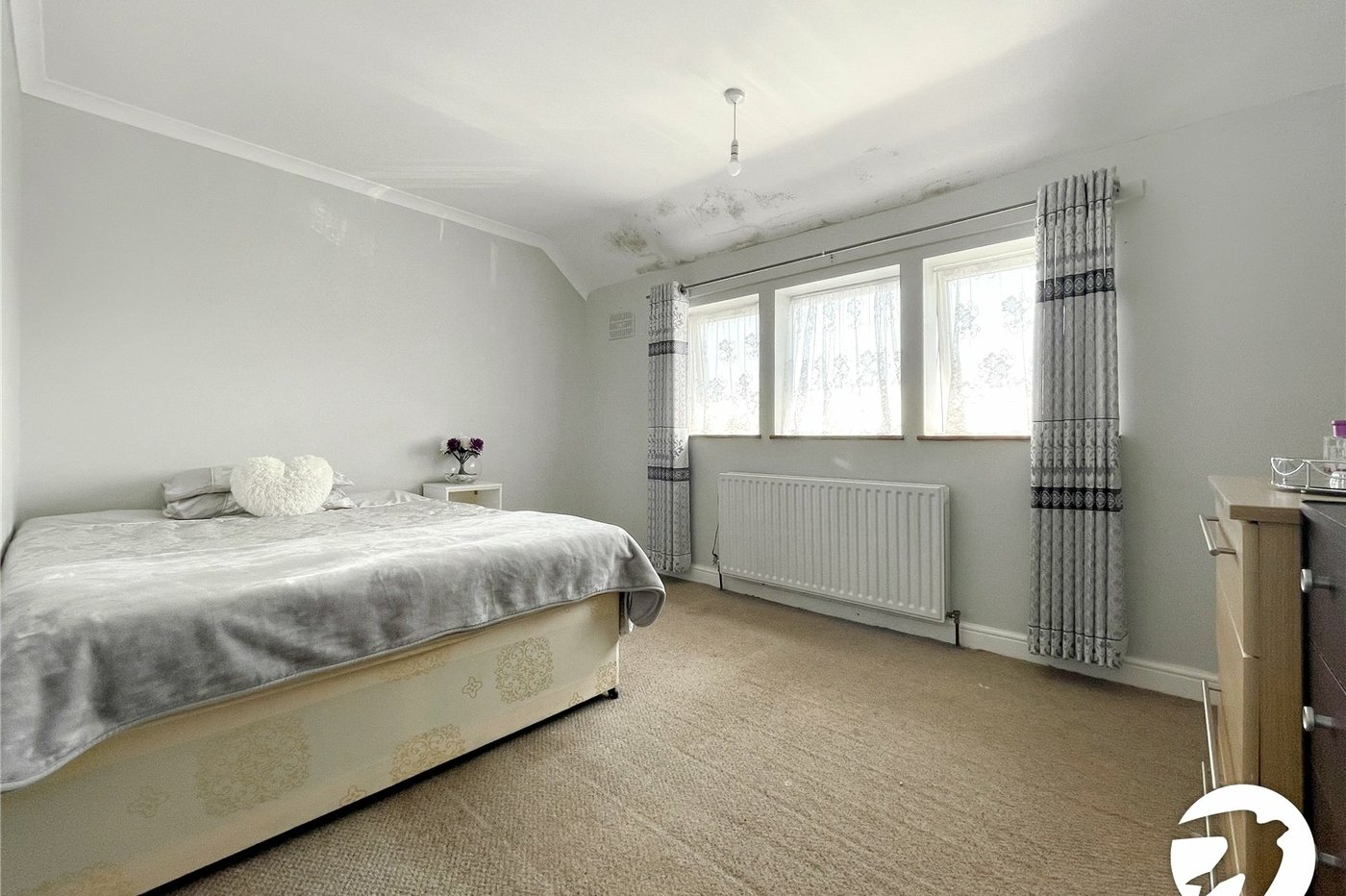 3 bedroom house for sale in Rochester | Robinson Michael & Jackson