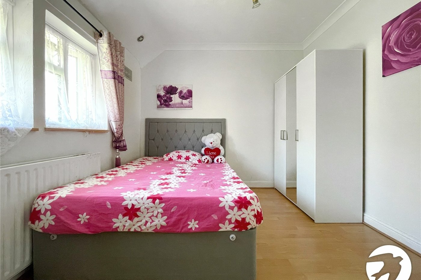 3 bedroom house for sale in Rochester | Robinson Michael & Jackson