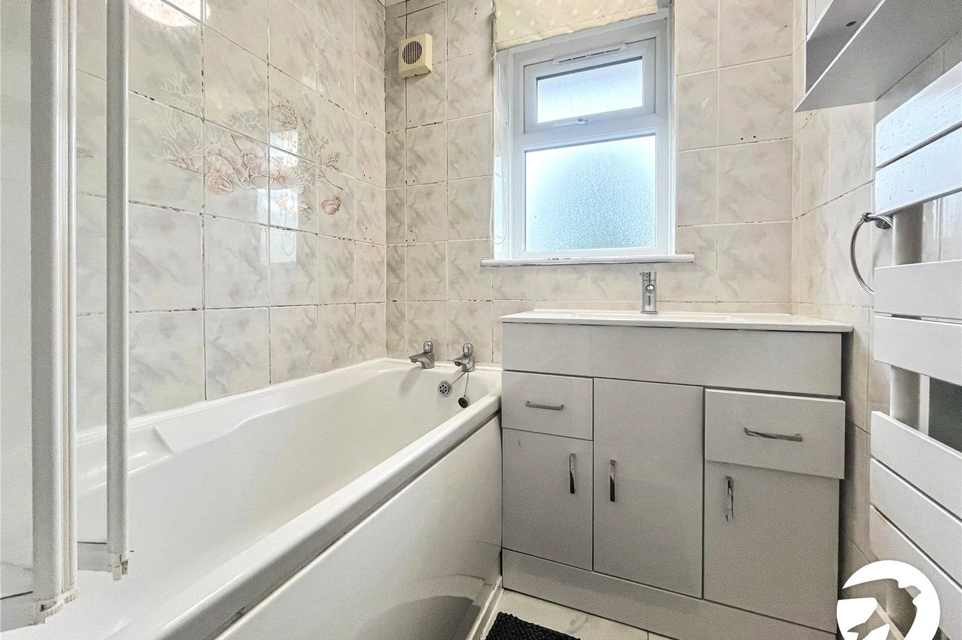 3 bedroom house for sale in Rochester | Robinson Michael & Jackson