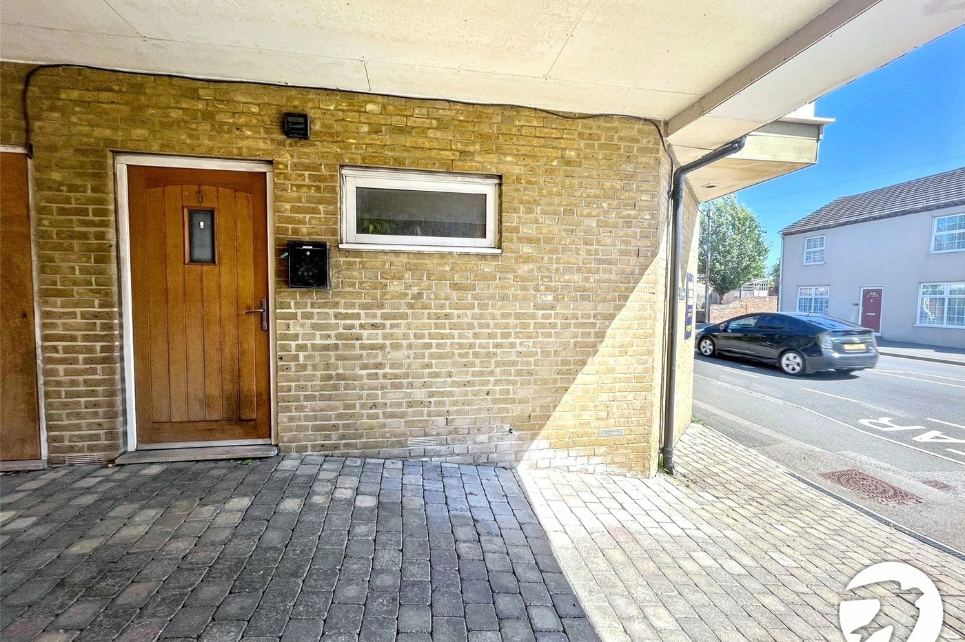 1 bedroom property for sale in London Road, Teynham | Robinson Michael & Jackson