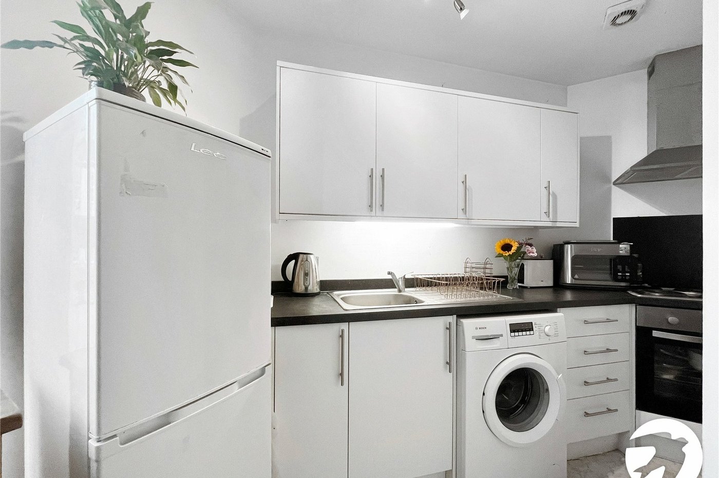 1 bedroom property for sale in London Road, Teynham | Robinson Michael & Jackson