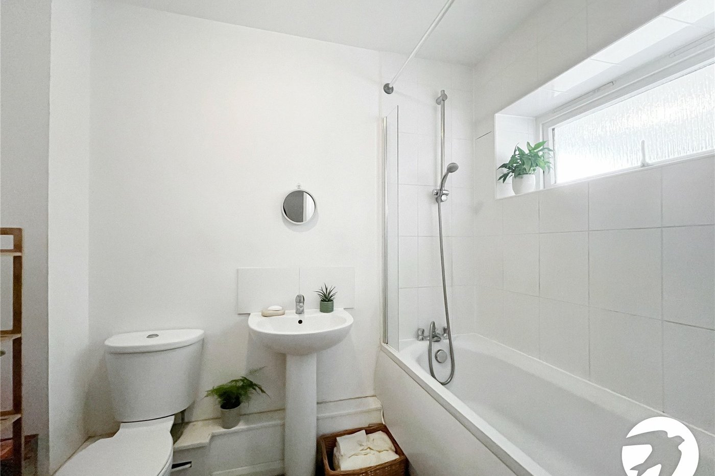 1 bedroom property for sale in London Road, Teynham | Robinson Michael & Jackson