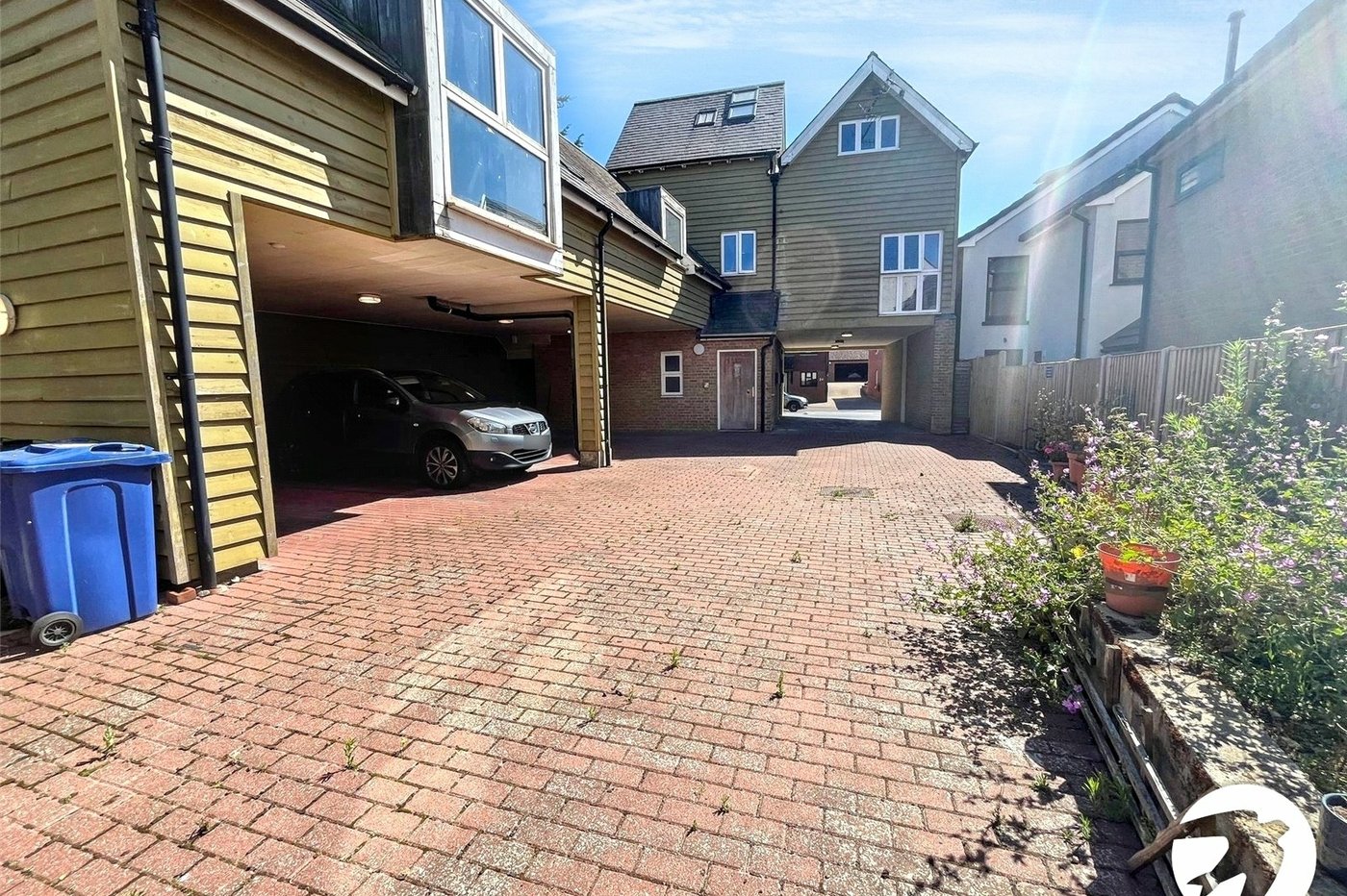 1 bedroom property for sale in London Road, Teynham | Robinson Michael & Jackson