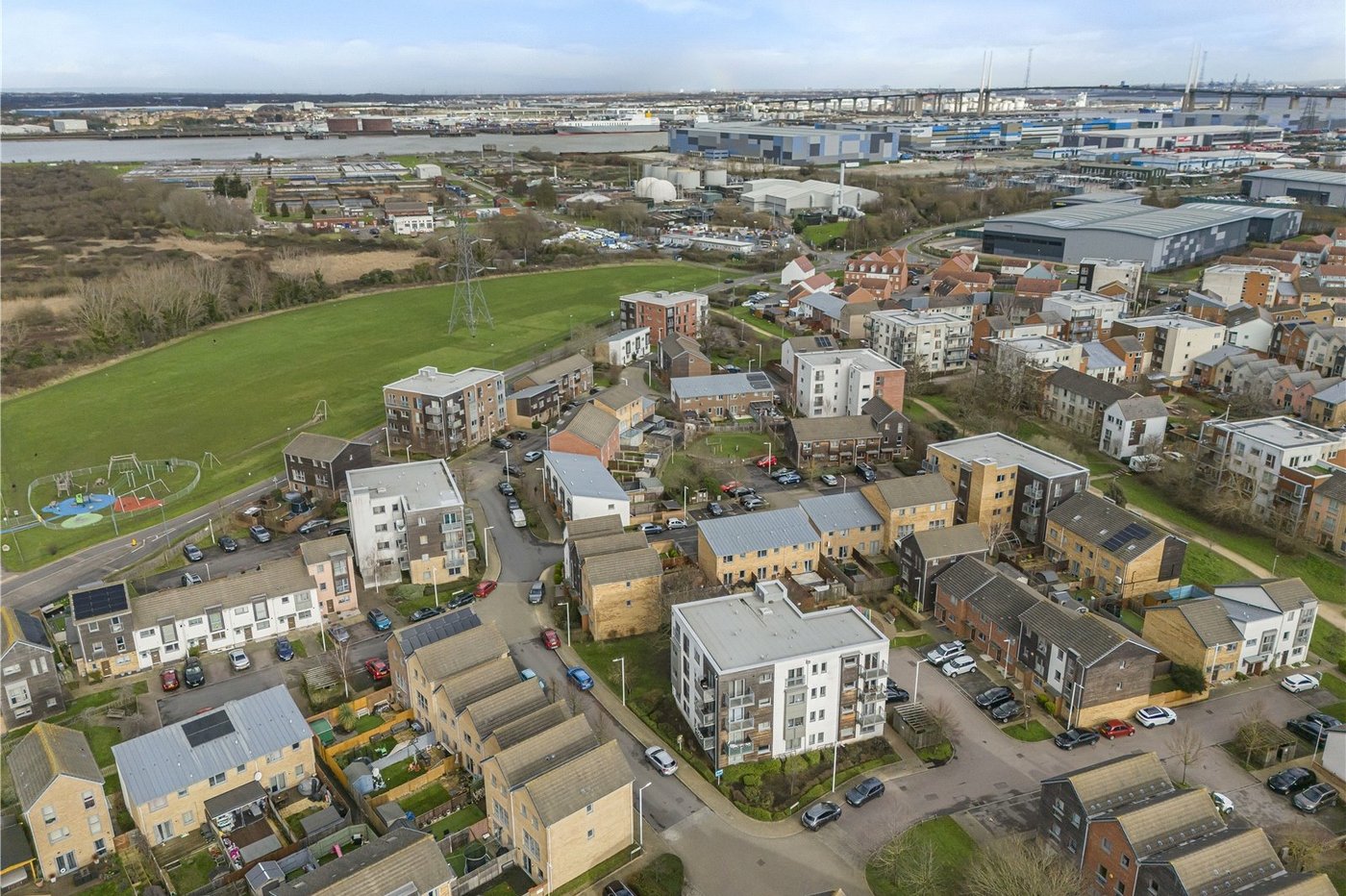 2 bedroom property for sale in Dartford | Robinson Jackson