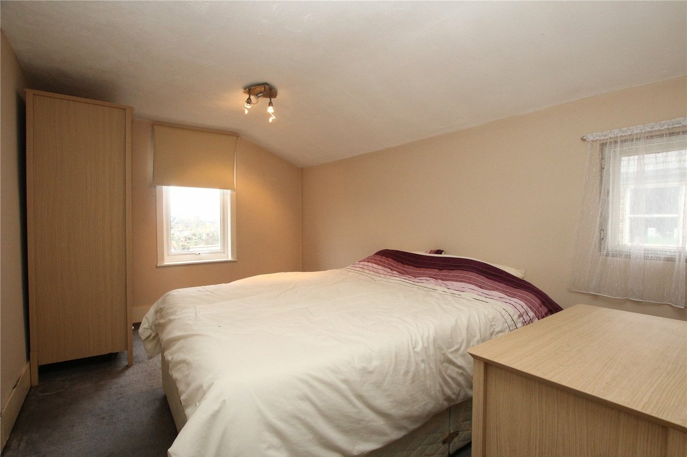 3 bedroom house for sale in Plumstead Common | Robinson Jackson