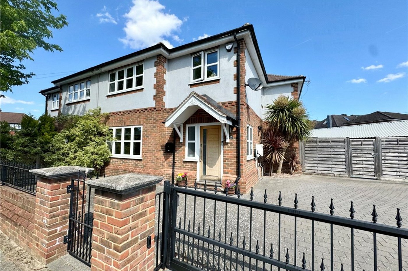 4 bedroom house for sale in Petts Wood | Robinson Jackson