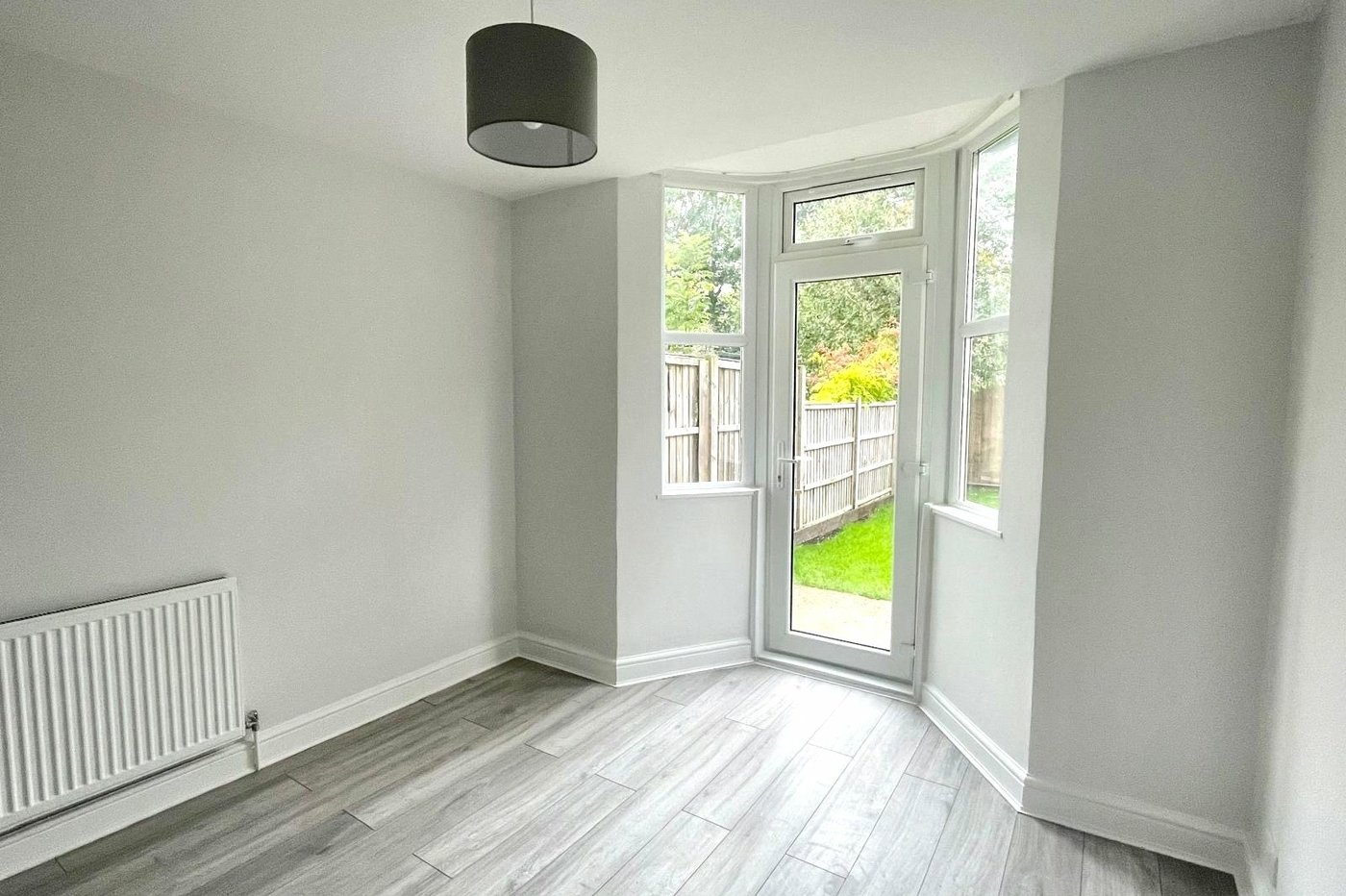 2 bedroom property for sale in London | Robinson Jackson