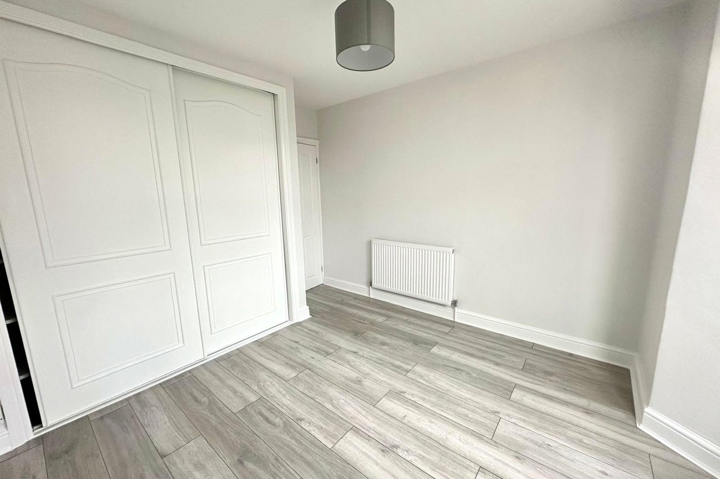 2 bedroom property for sale in London | Robinson Jackson
