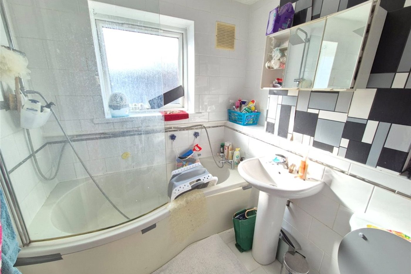 3 bedroom property for sale in St Mary Cray | Robinson Jackson