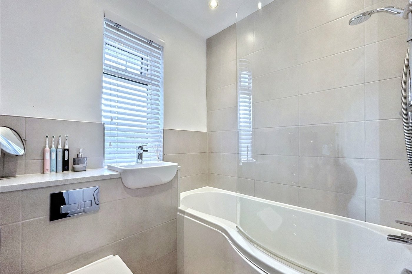 3 bedroom house for sale in Twydall | Robinson Michael & Jackson