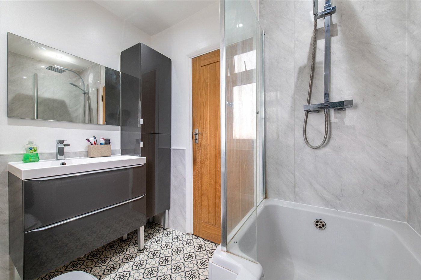 4 bedroom house for sale in Rochester | Robinson Michael & Jackson