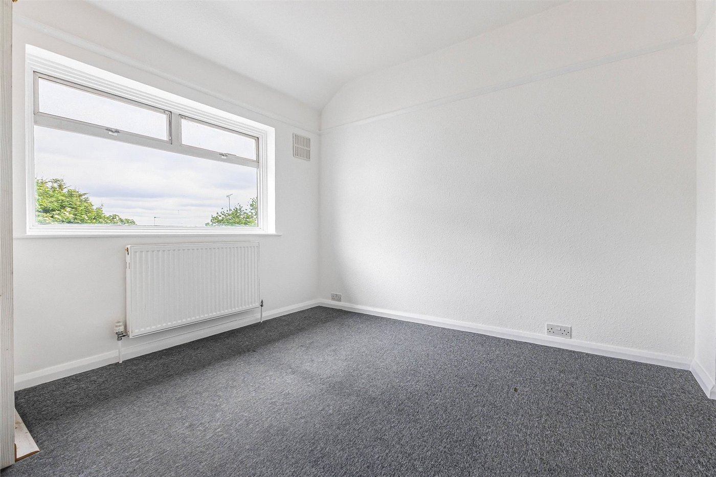3 bedroom house for sale in Rochester | Robinson Michael & Jackson