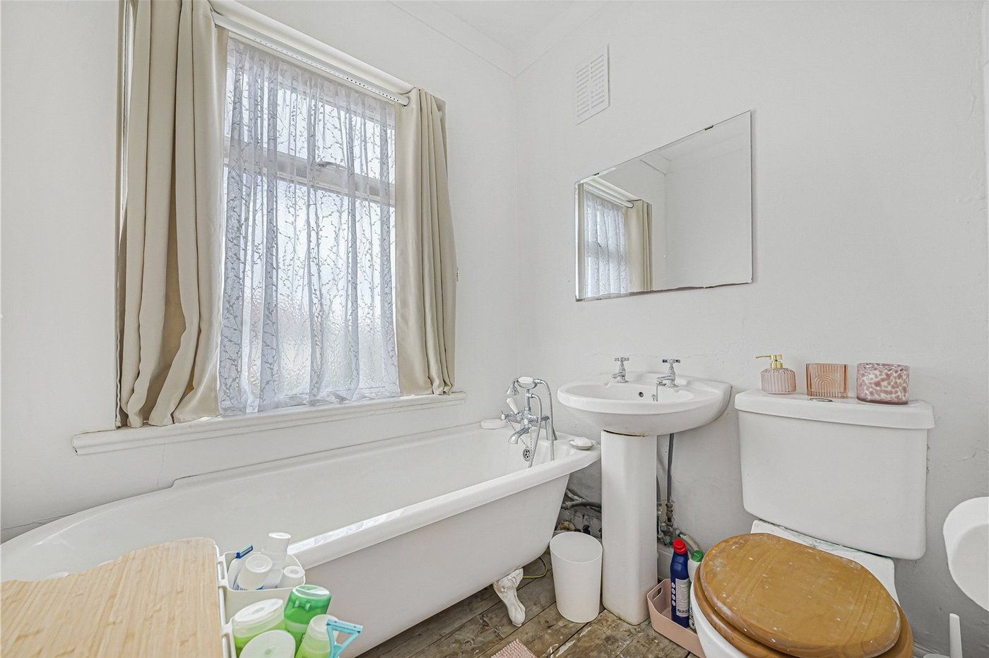 3 bedroom house for sale in Welling | Robinson Jackson