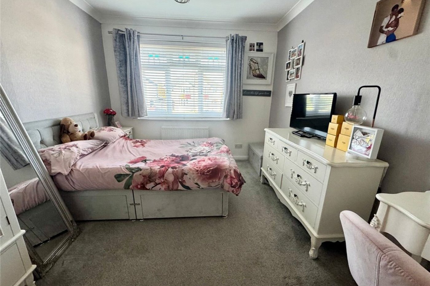 4 bedroom house for sale in Orpington | Robinson Jackson