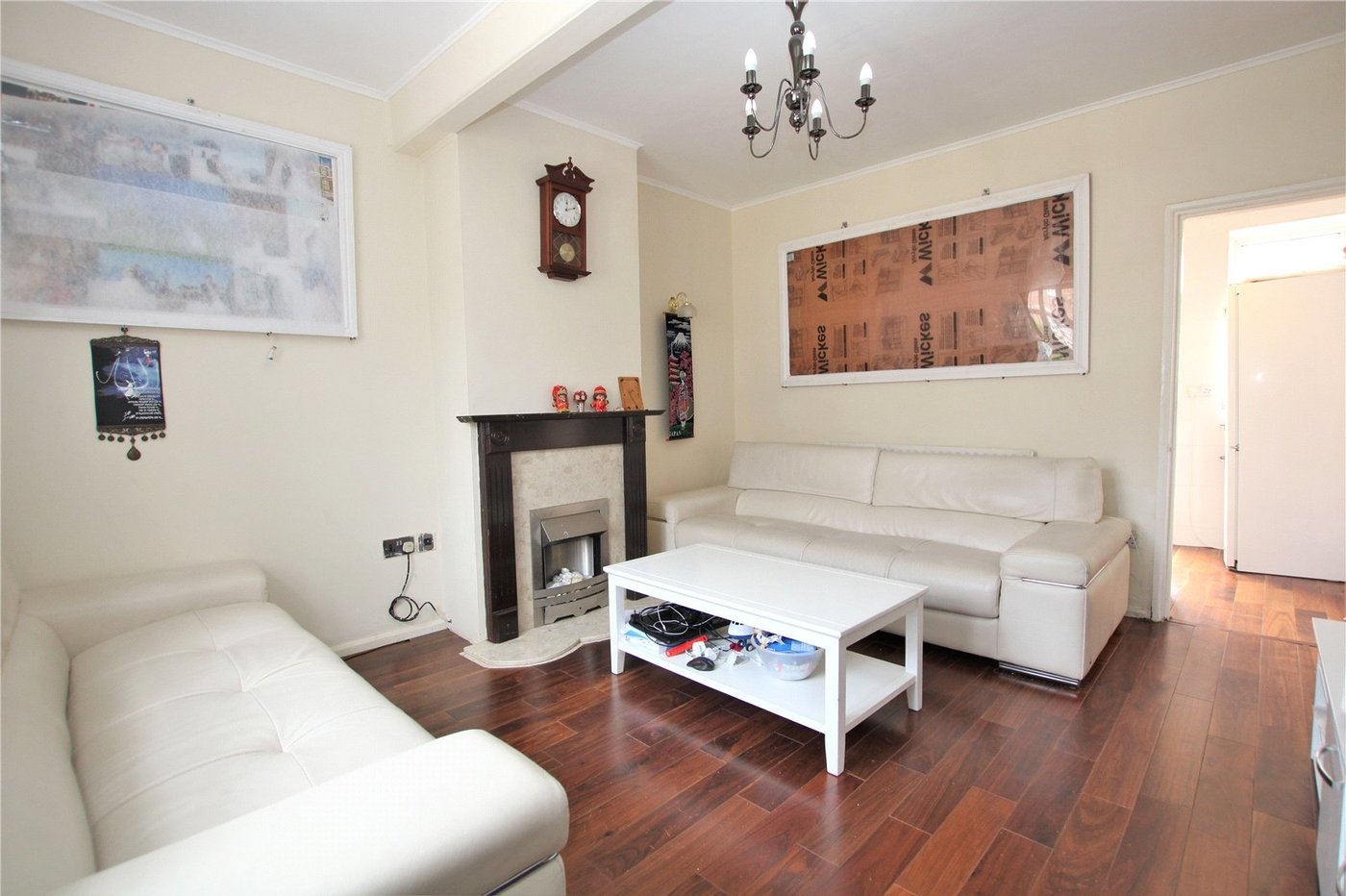 2 bedroom house for sale in London | Robinson Jackson