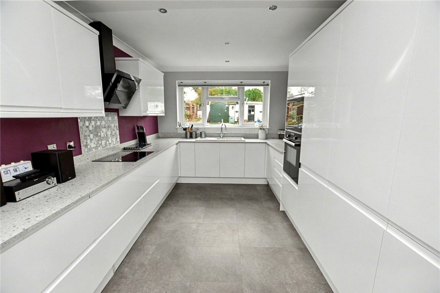 5 bedroom bungalow for sale in Bexleyheath | Robinson Jackson