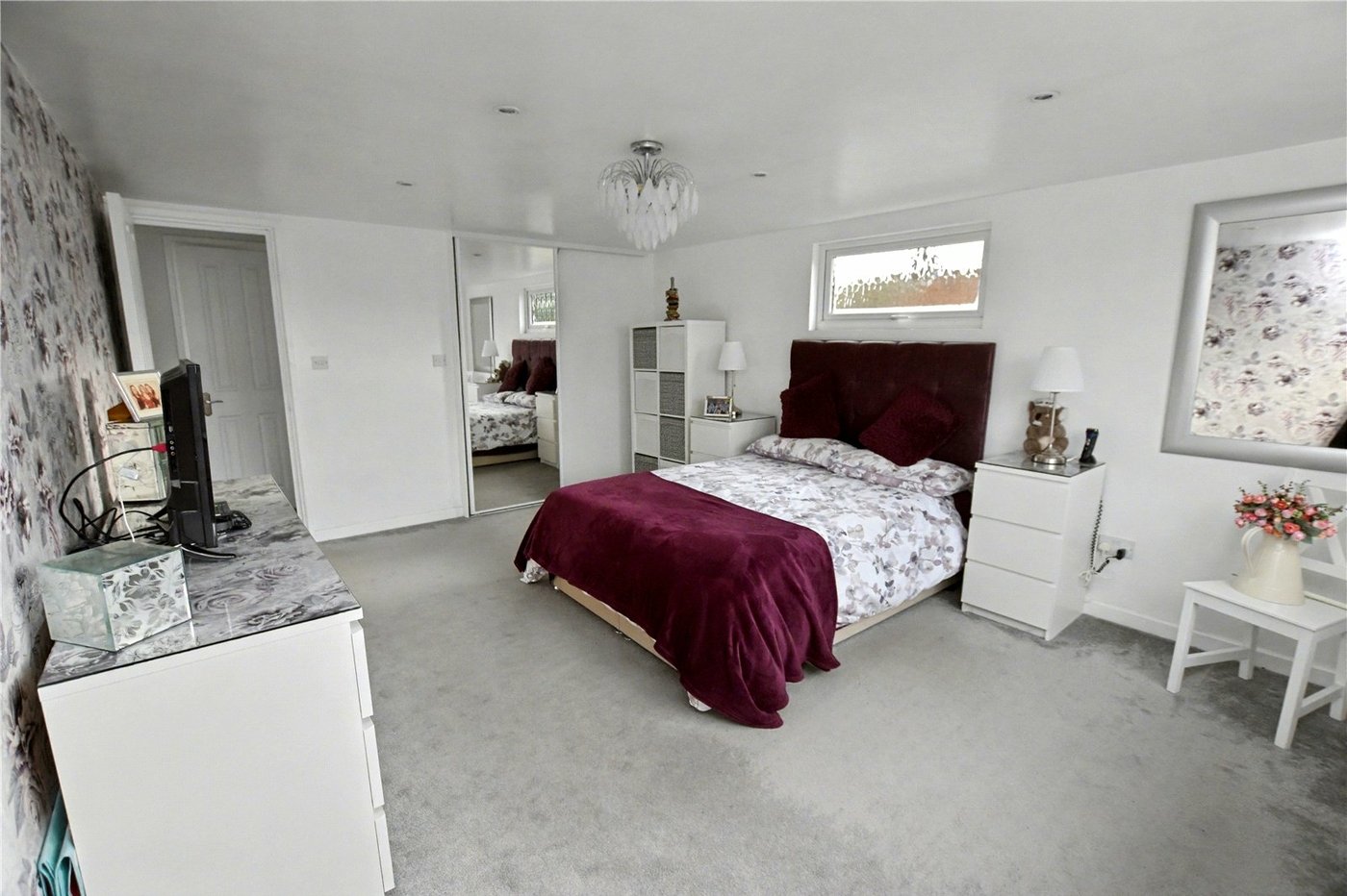 5 bedroom bungalow for sale in Bexleyheath | Robinson Jackson