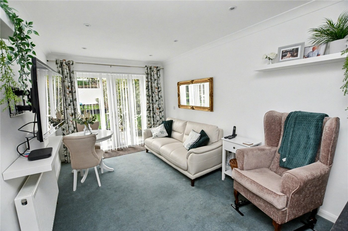 5 bedroom bungalow for sale in Bexleyheath | Robinson Jackson