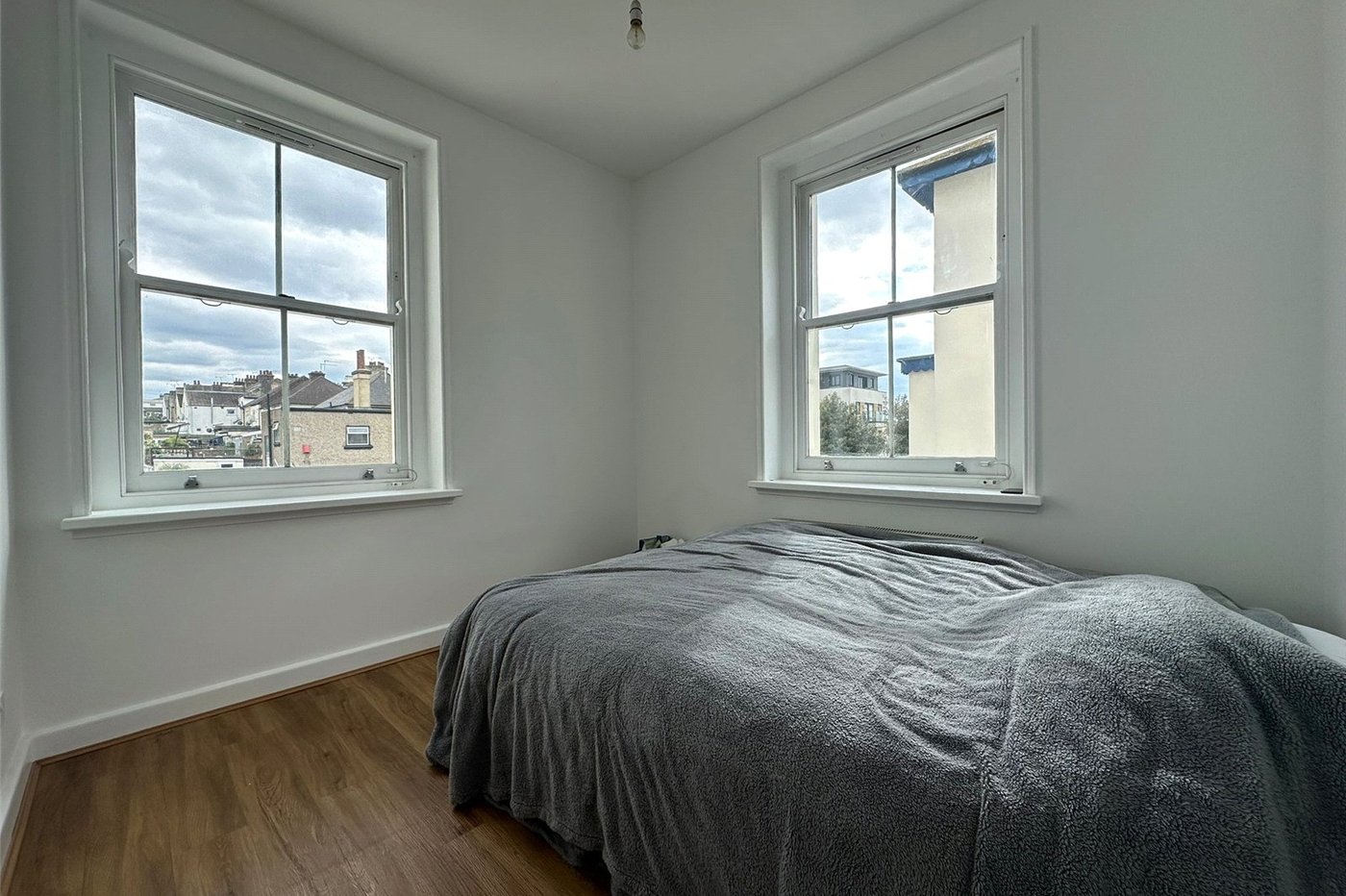 2 bedroom property for sale in Northfleet | Robinson Michael & Jackson