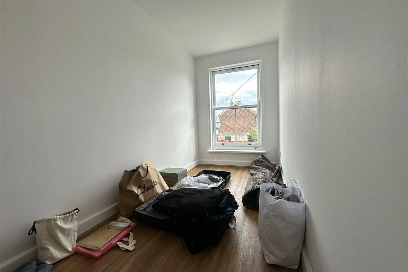 2 bedroom property for sale in Northfleet | Robinson Michael & Jackson