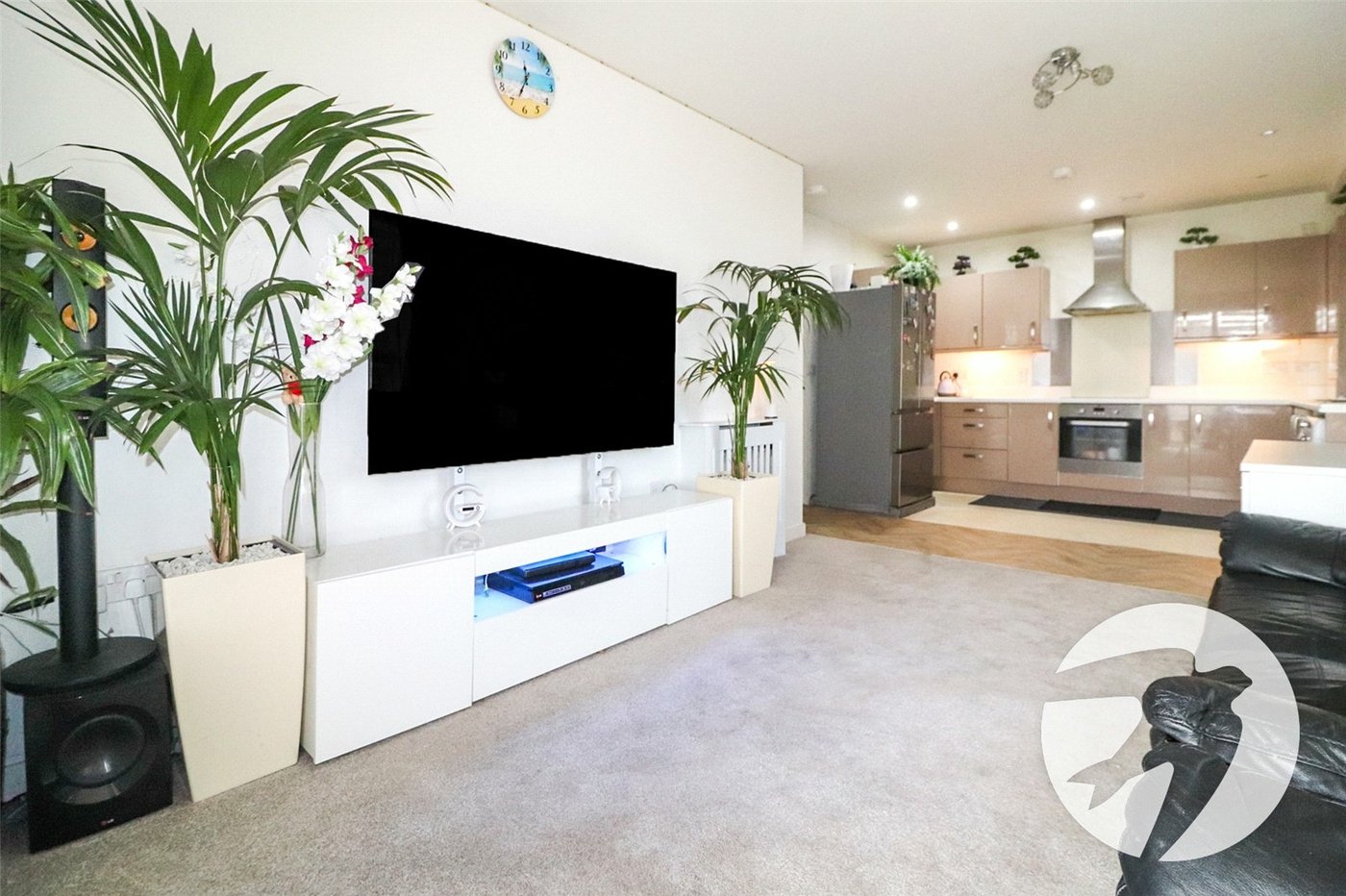 2 bedroom property for sale in Erith | Robinson Jackson