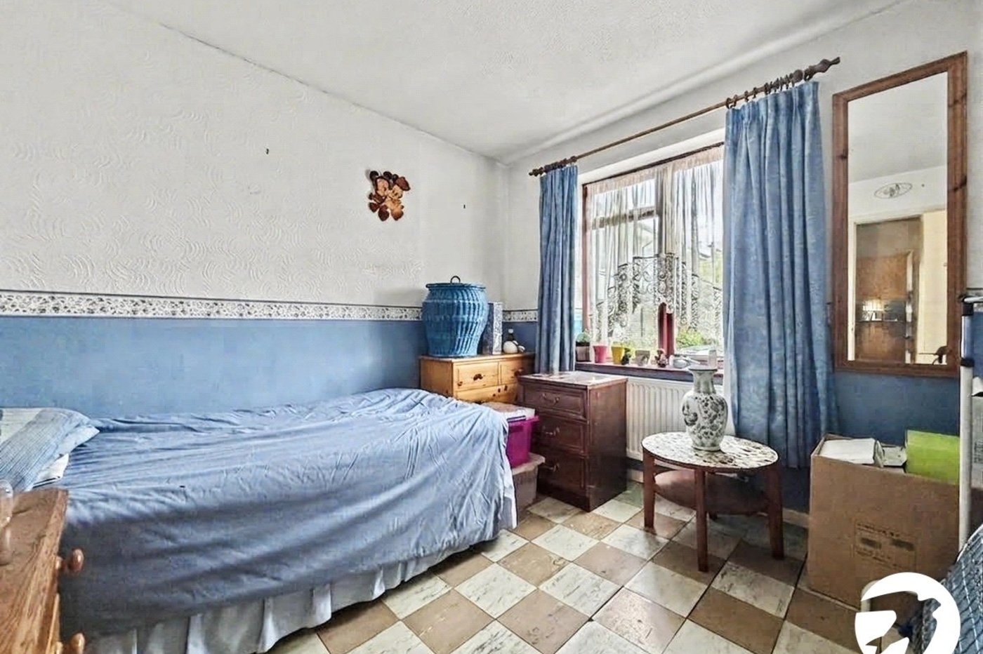 2 bedroom bungalow for sale in Chatham | Robinson Michael & Jackson