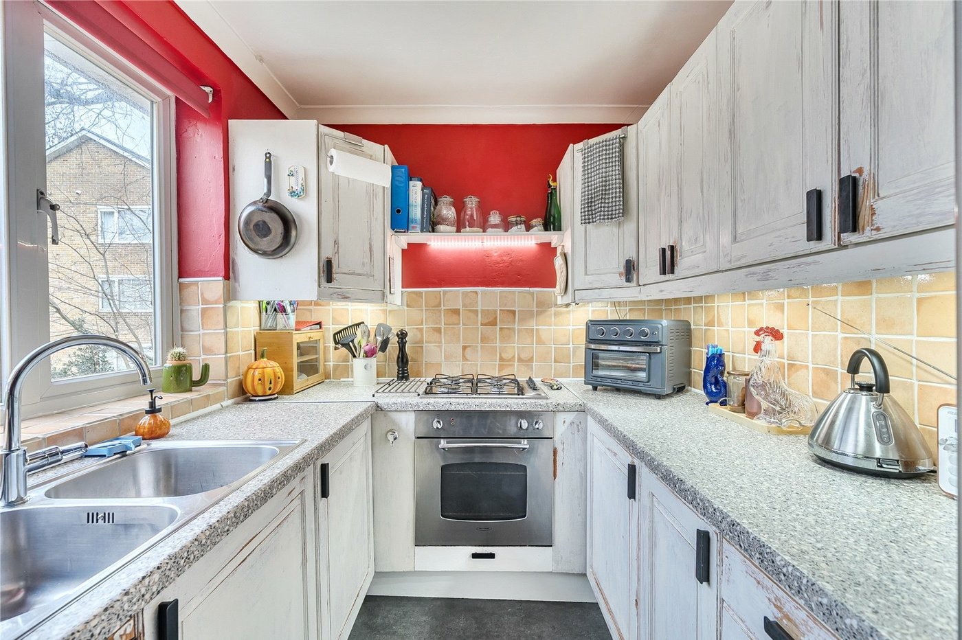 2 bedroom property for sale in Sydenham | Robinson Jackson