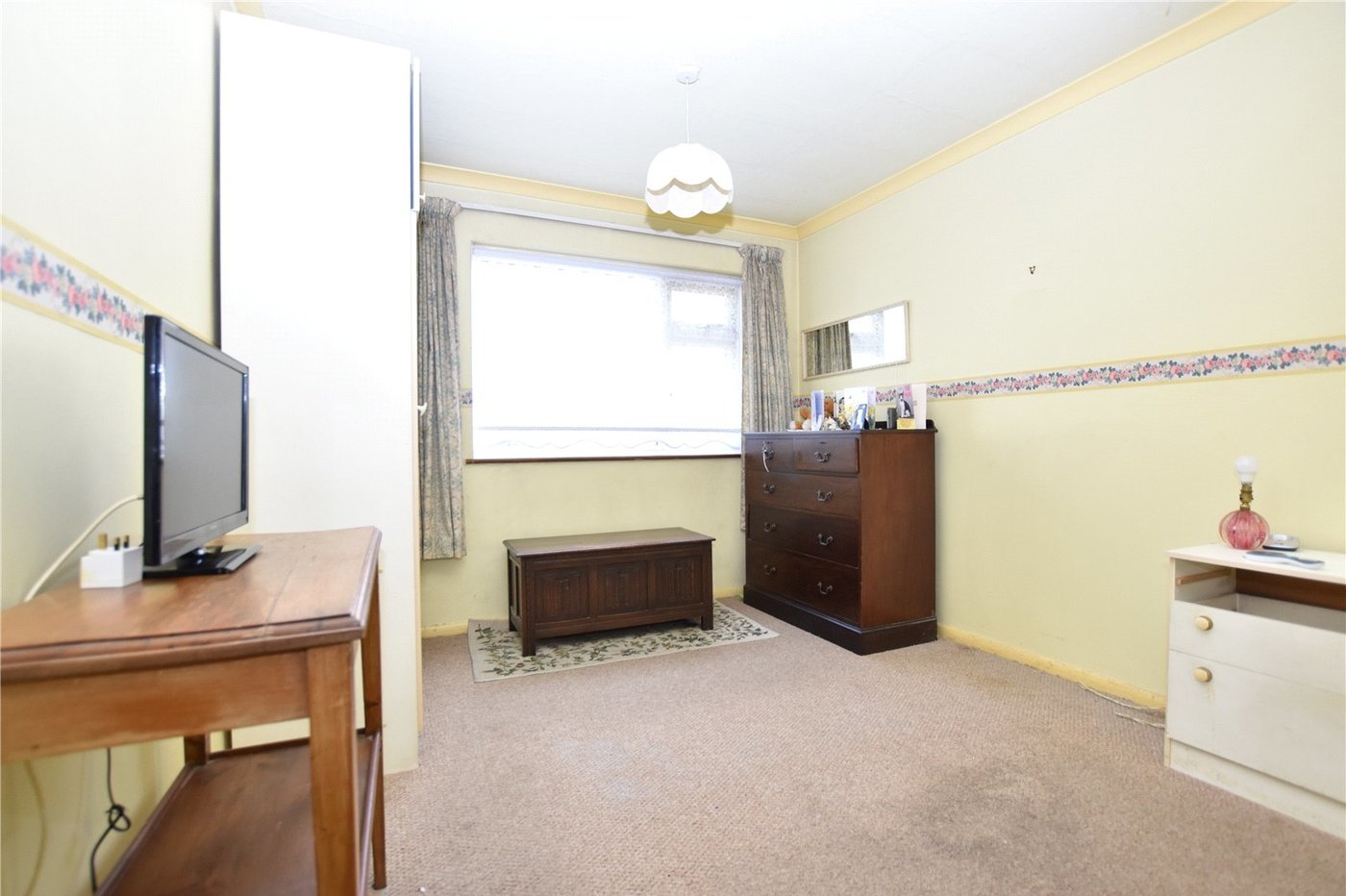 2 bedroom property for sale in Crayford | Robinson Jackson