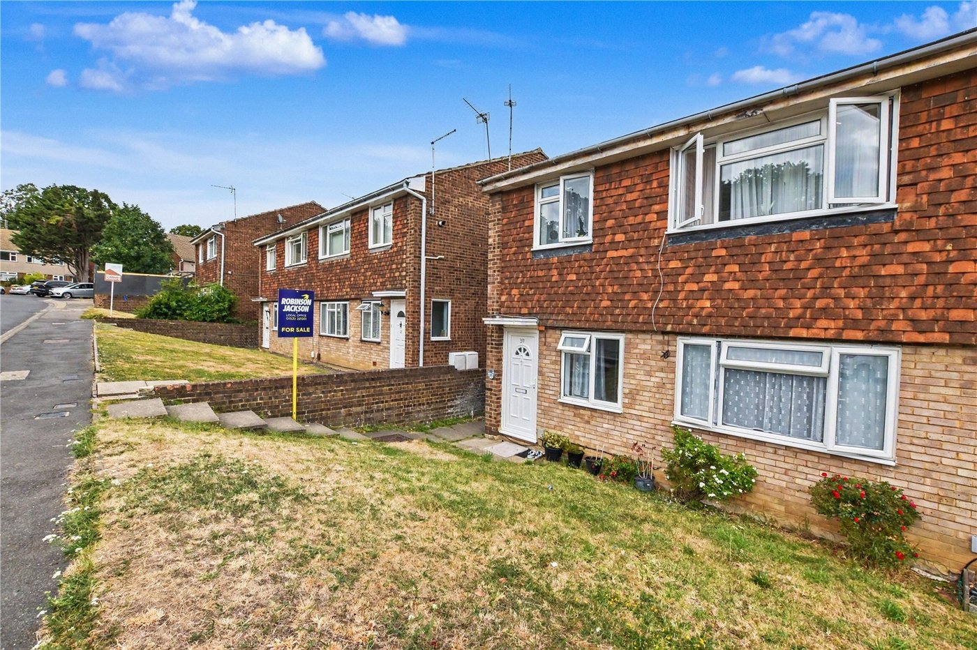2 bedroom property for sale in Dartford | Robinson Jackson