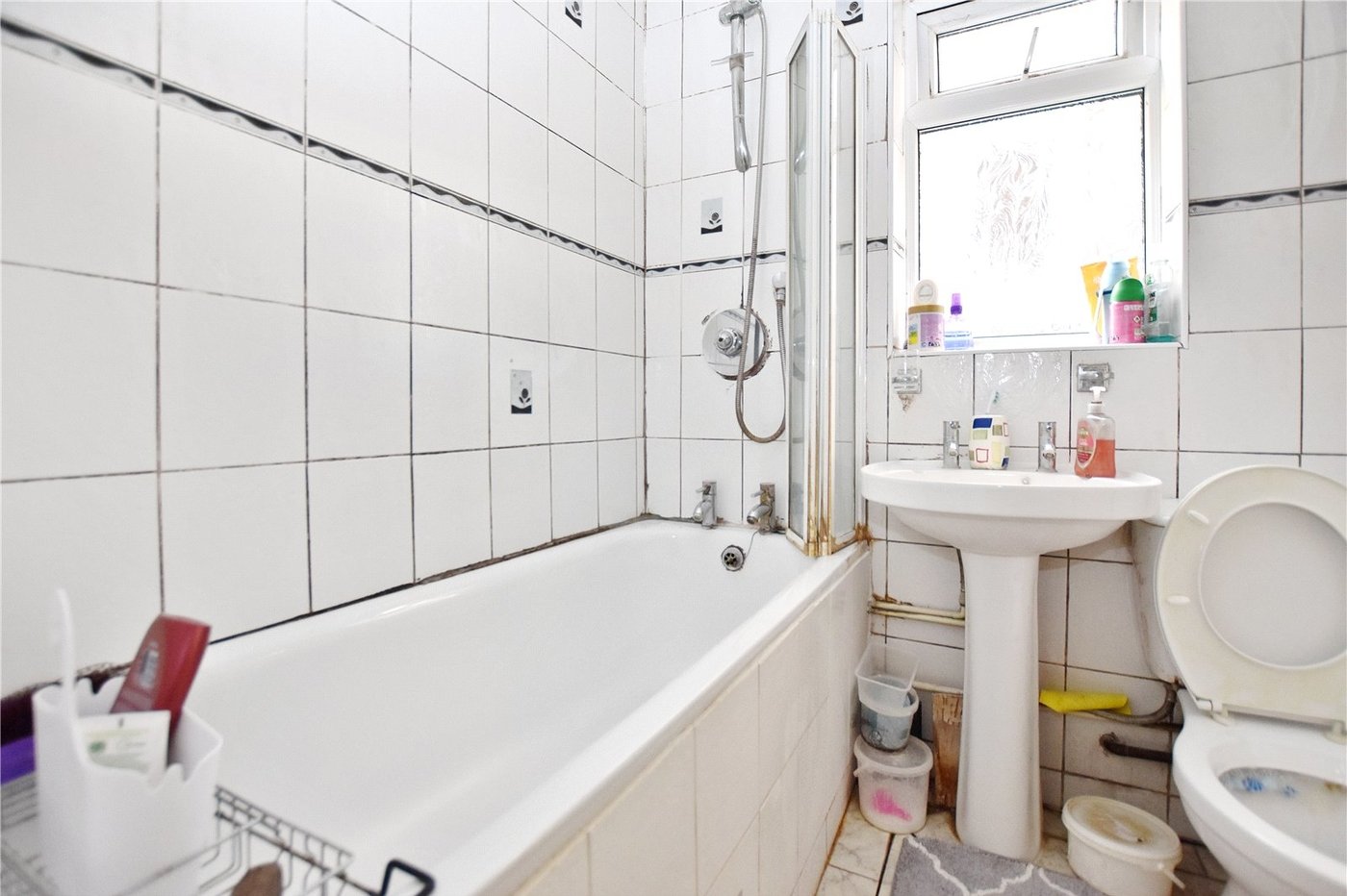 2 bedroom property for sale in Dartford | Robinson Jackson