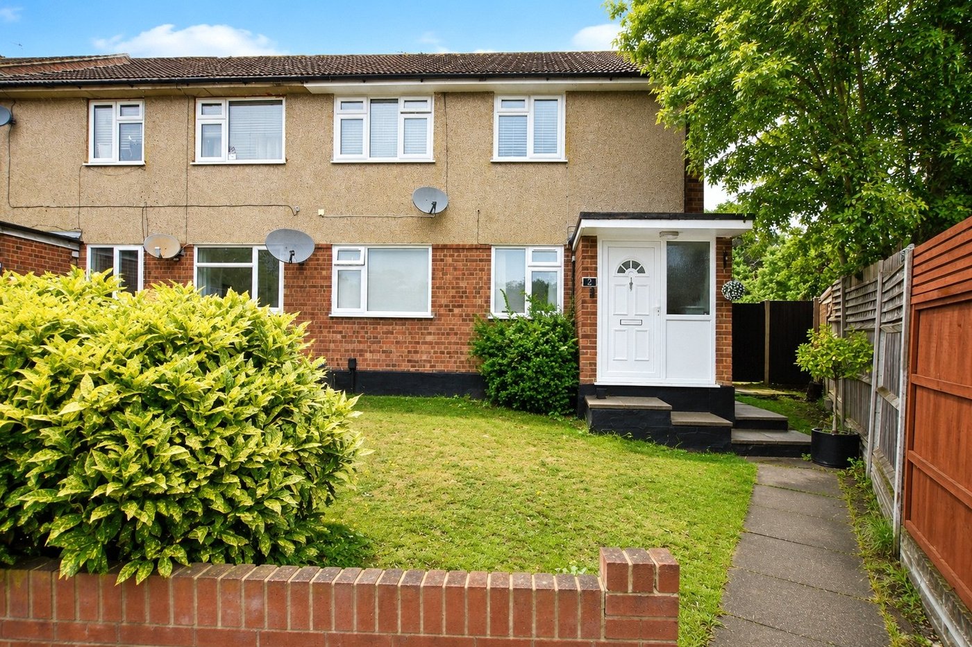 2 bedroom property for sale in Dartford | Robinson Jackson