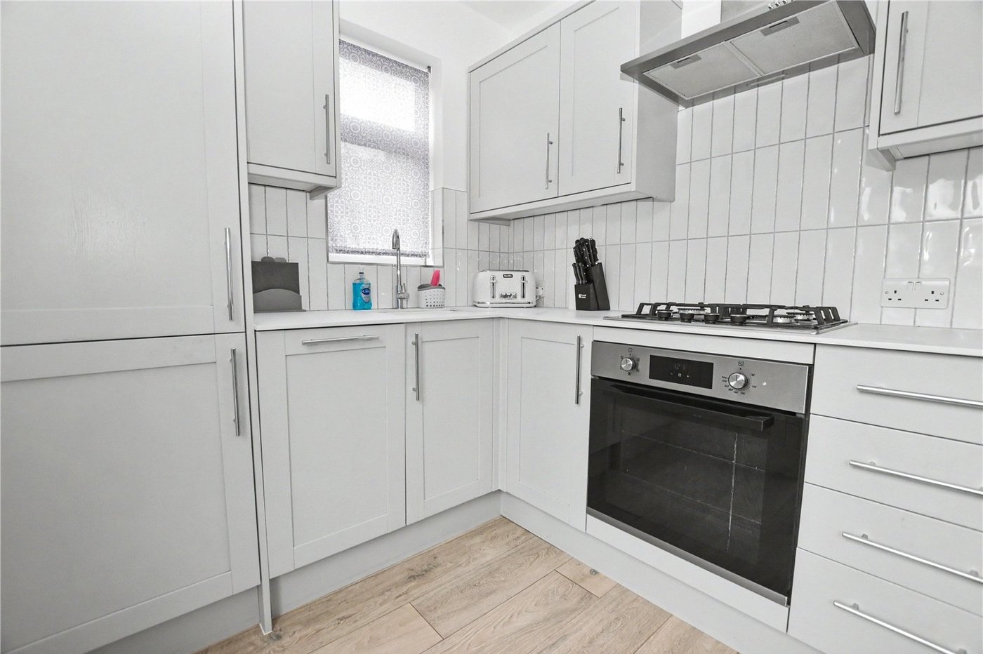 2 bedroom property for sale in Dartford | Robinson Jackson