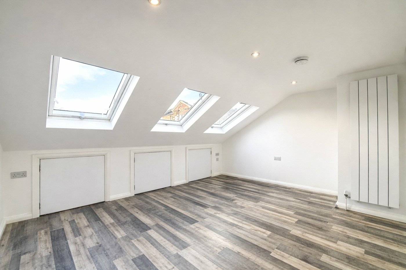 5 bedroom house for sale in London | Robinson Jackson