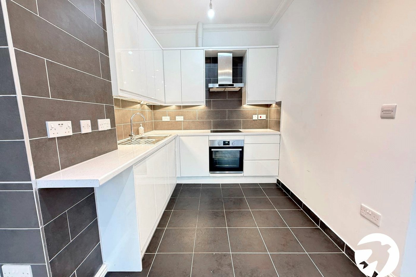 5 bedroom house for sale in London | Robinson Jackson