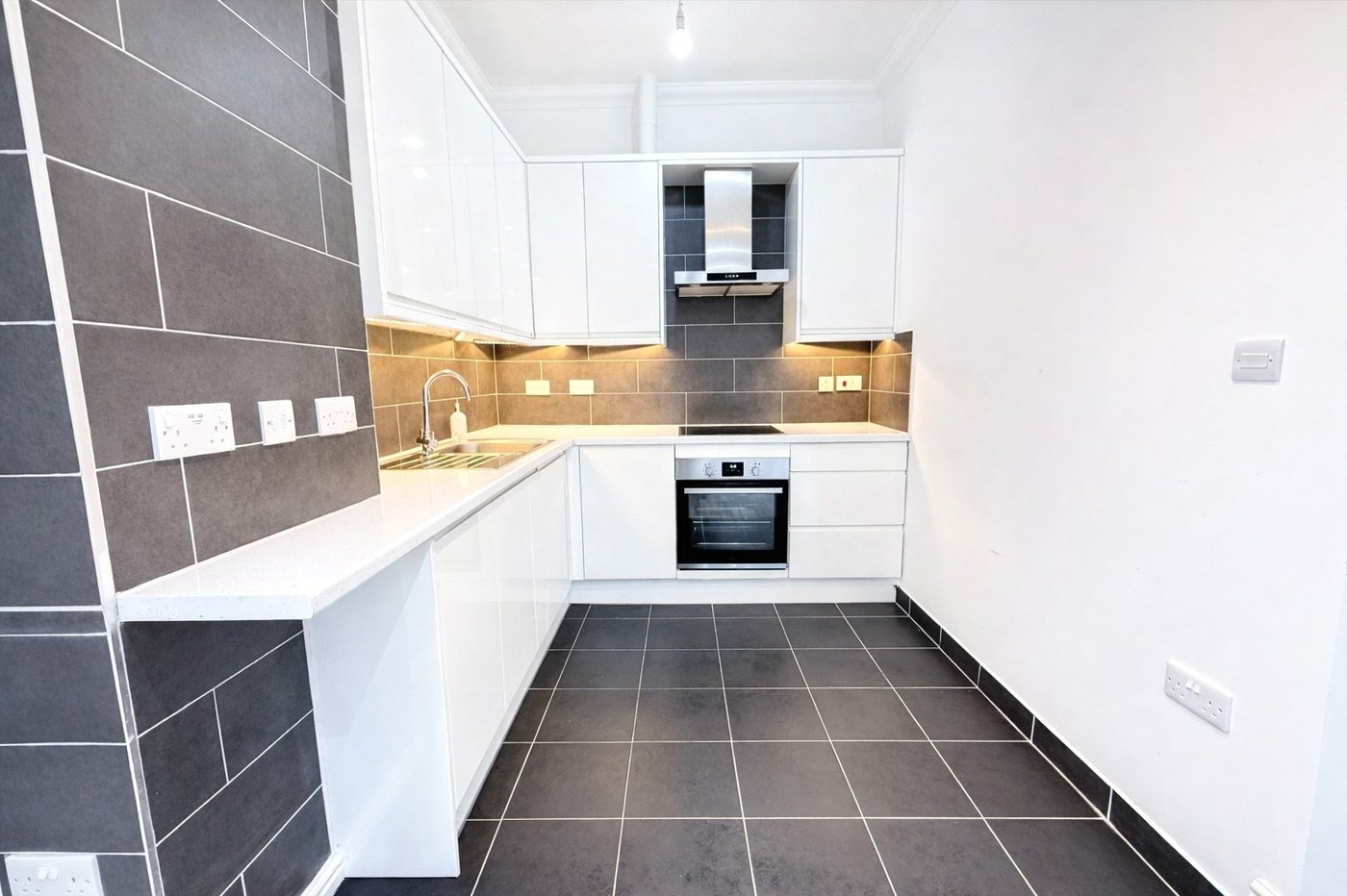 5 bedroom house for sale in London | Robinson Jackson