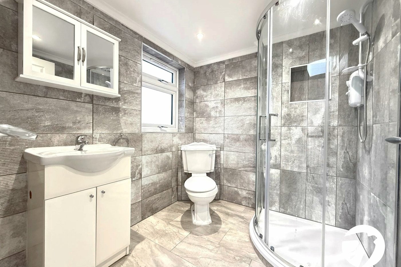 5 bedroom house for sale in London | Robinson Jackson