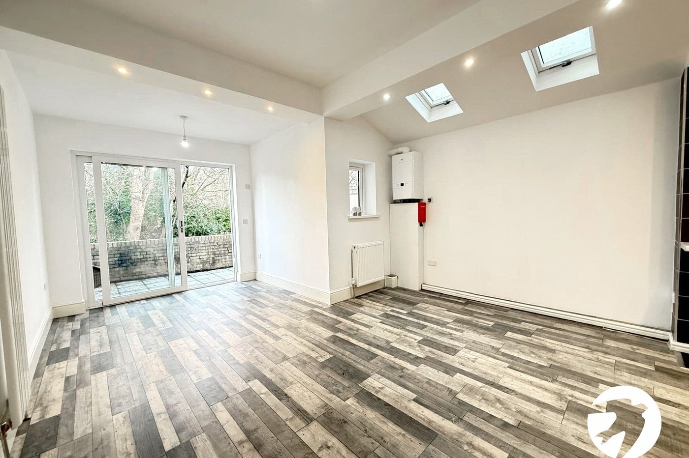 5 bedroom house for sale in London | Robinson Jackson