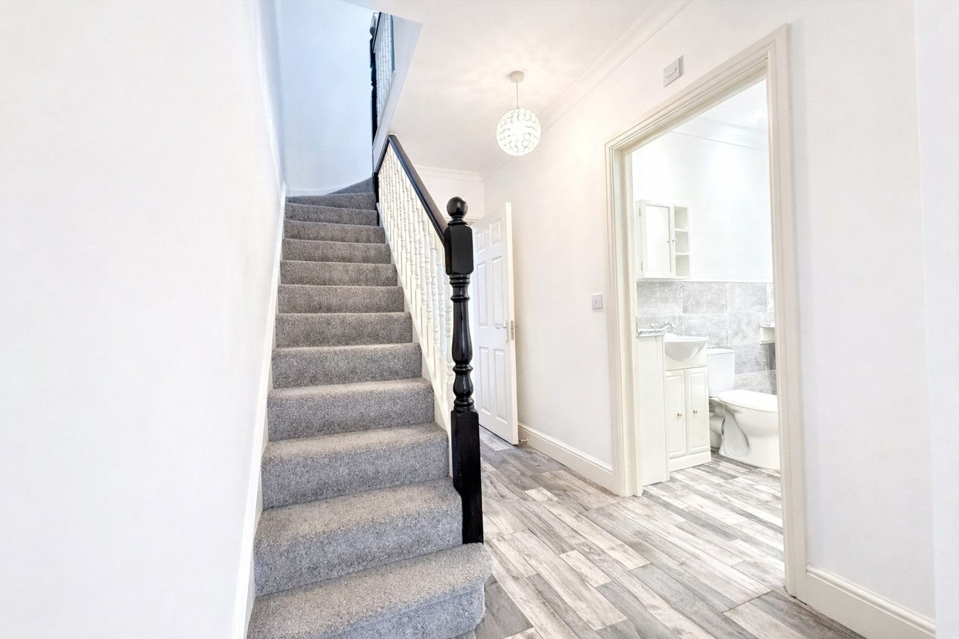 5 bedroom house for sale in London | Robinson Jackson