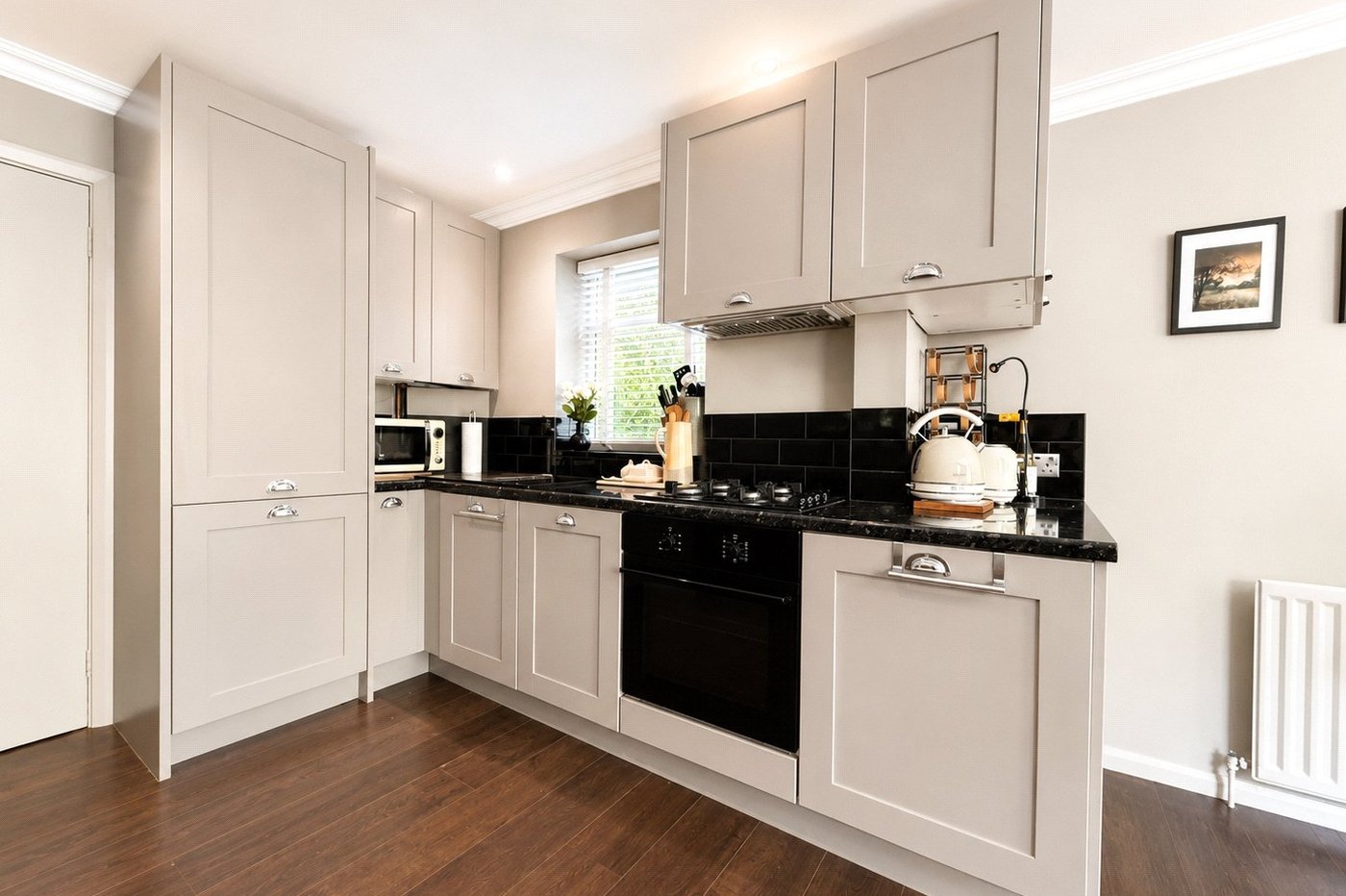 2 bedroom property for sale in London | Robinson Jackson