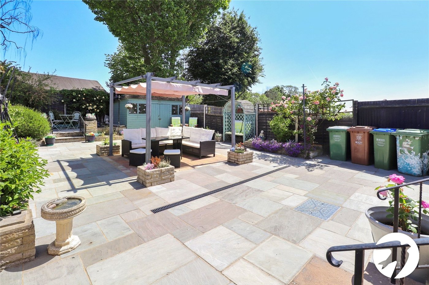 2 bedroom bungalow for sale in Bexleyheath | Robinson Jackson