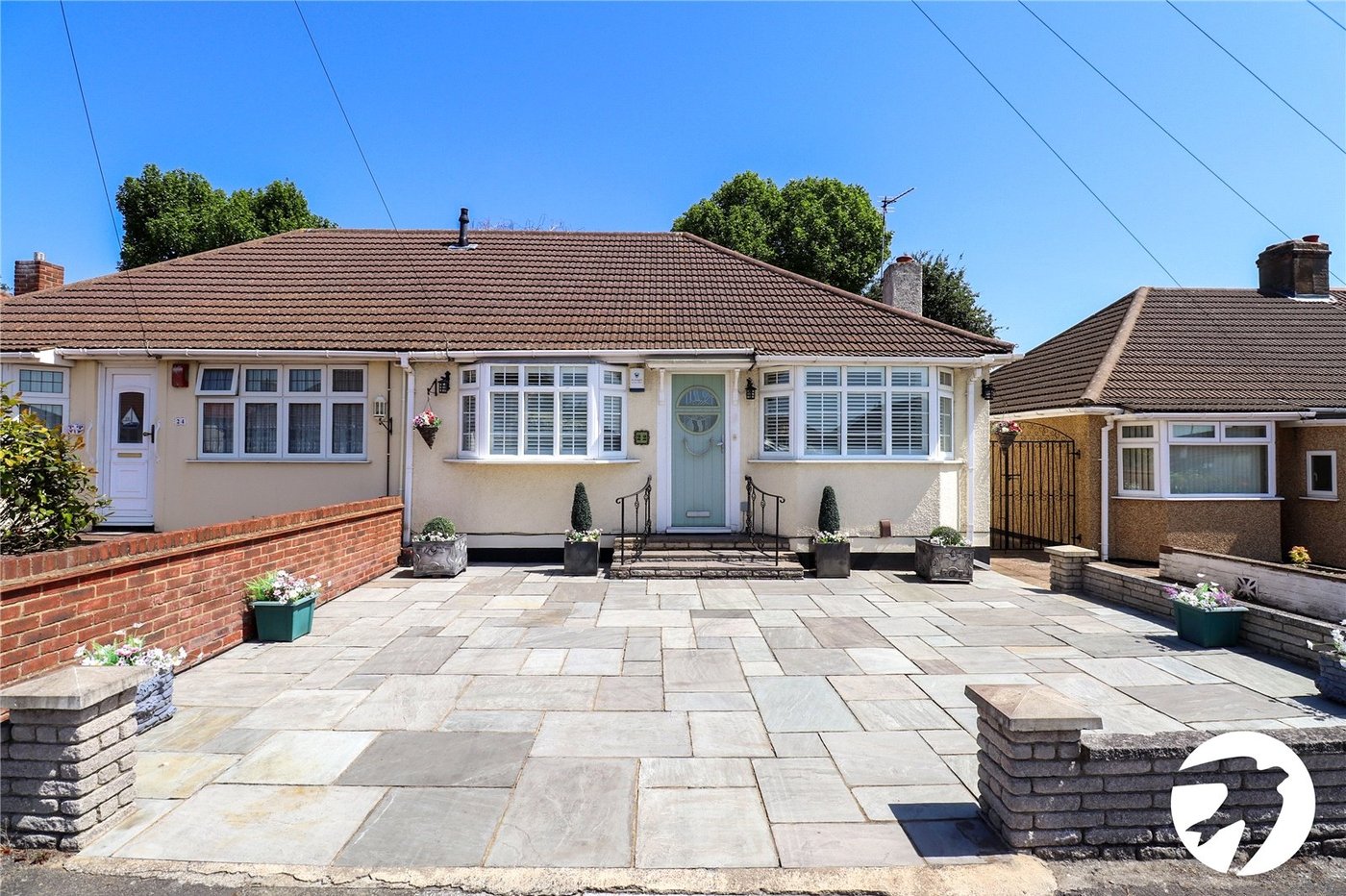 2 bedroom bungalow for sale in Bexleyheath | Robinson Jackson
