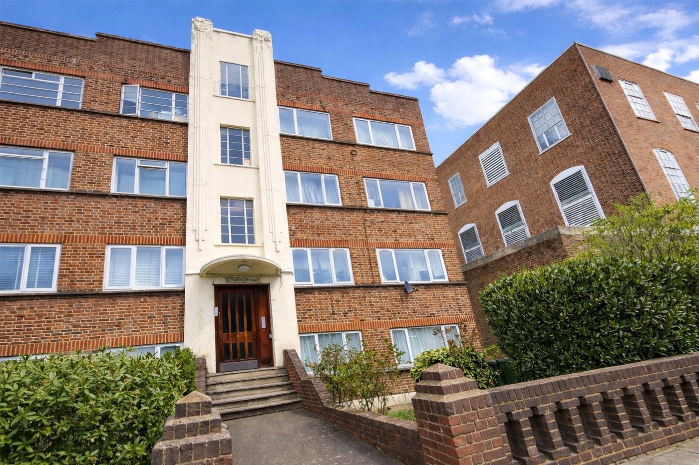 2 bedroom property for sale in London | Robinson Jackson