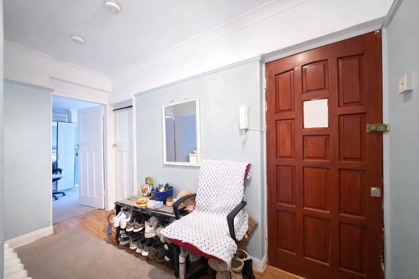 2 bedroom property for sale in London | Robinson Jackson